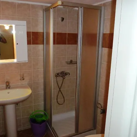Alykes Studio Rental Motel *